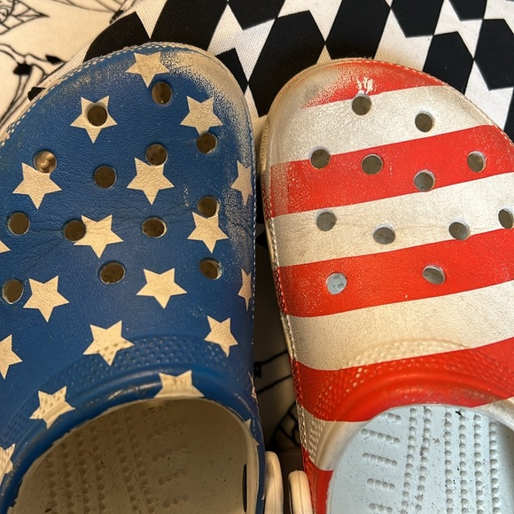 Crocs - Picture 2 of 3